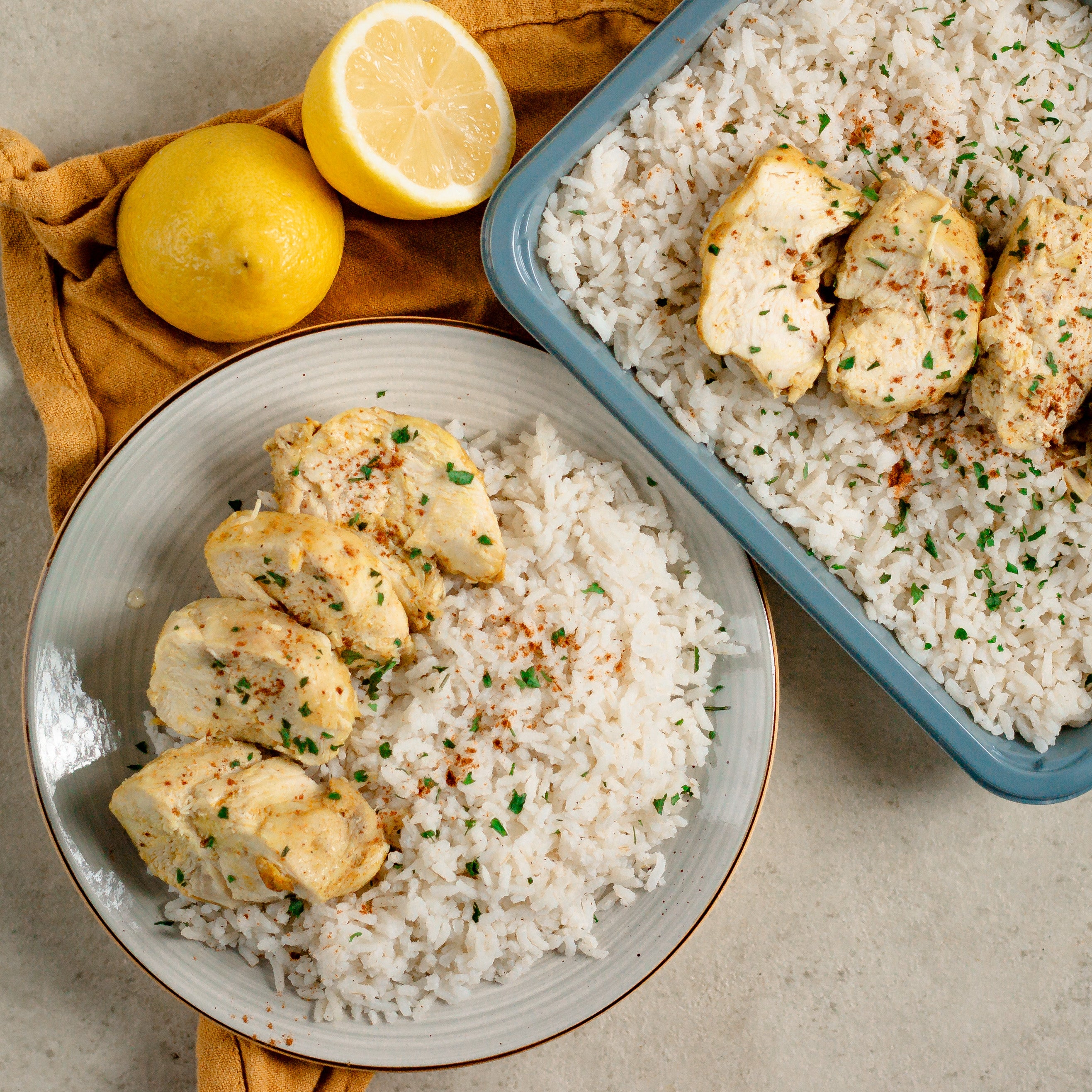 Poulet grillé à la citronnelle et riz