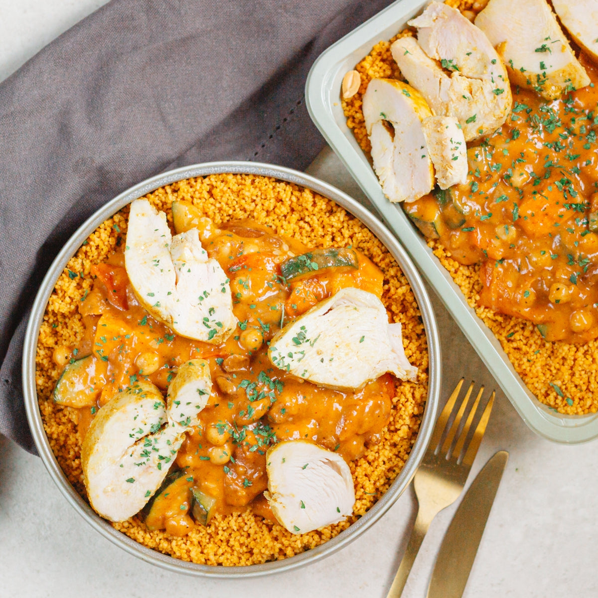 Tajine de poulet aux citrons confits et olives