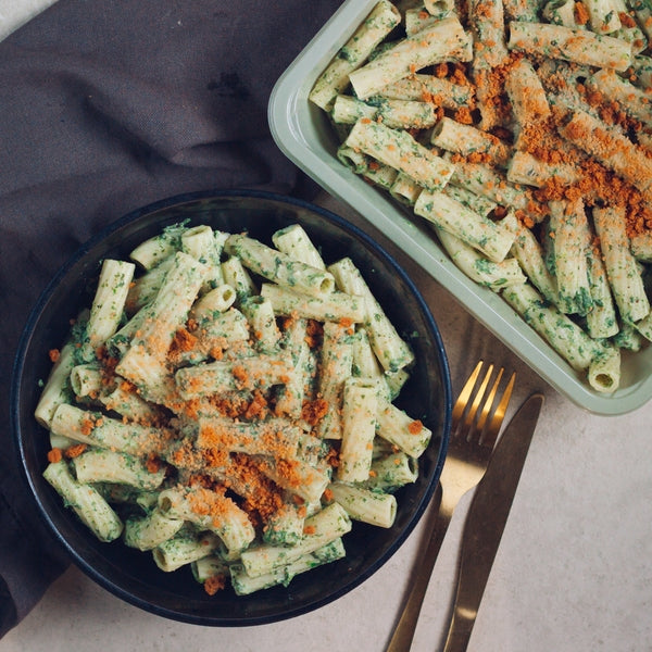 Rigatoni crème de gorgonzola, crumble de parmesan et noix