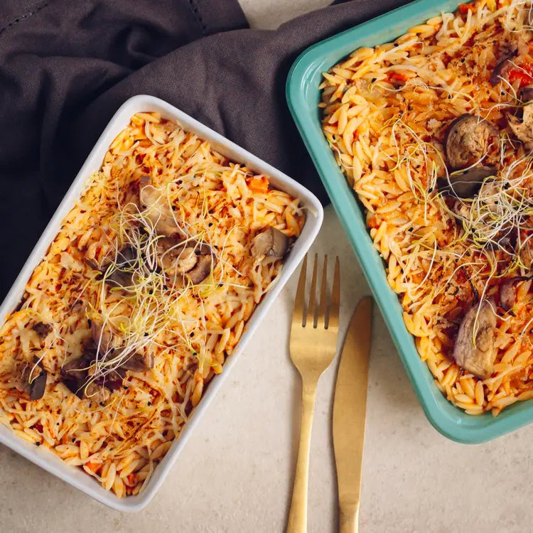 Gratin de pâtes grecques sauce tomate crème et bœuf