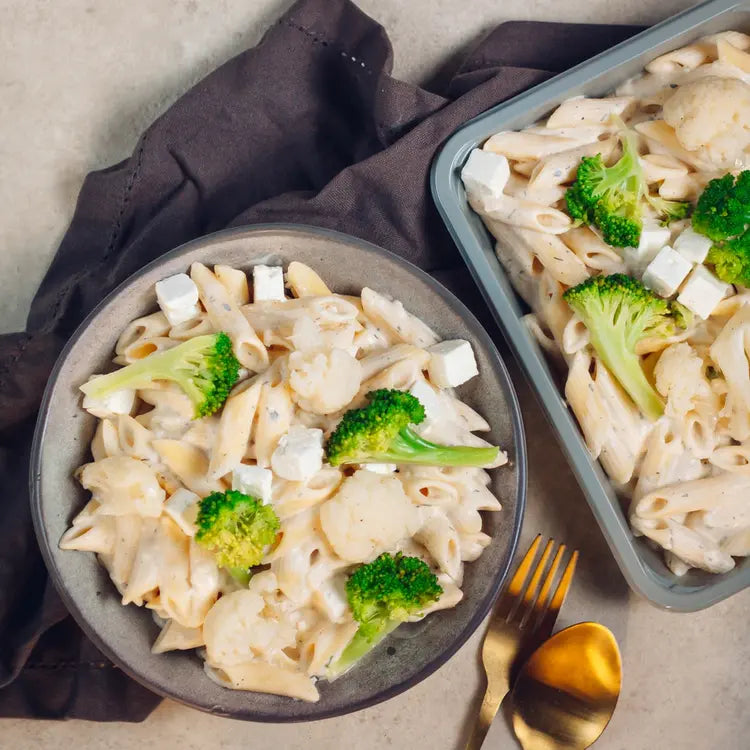 Penne à la ricotta, chou-fleur et brocolis, fêta