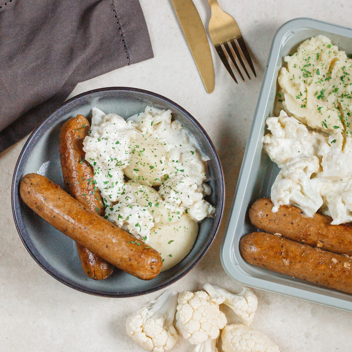 Saucisse de campagne, purée onctueuse & chou-fleur à la crème