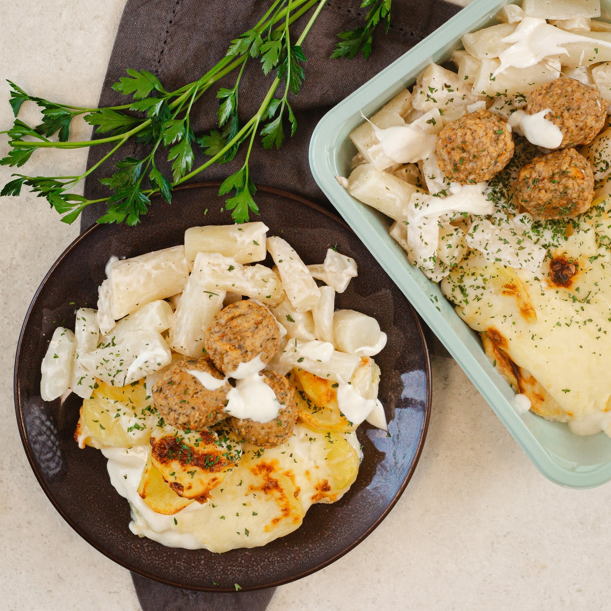 Boulettes végétarienne avec gratin dauphinois et salsifis à la crème