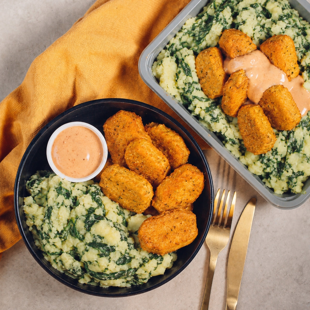 Nuggets de légumes sauce cocktail et stoemp aux épinards